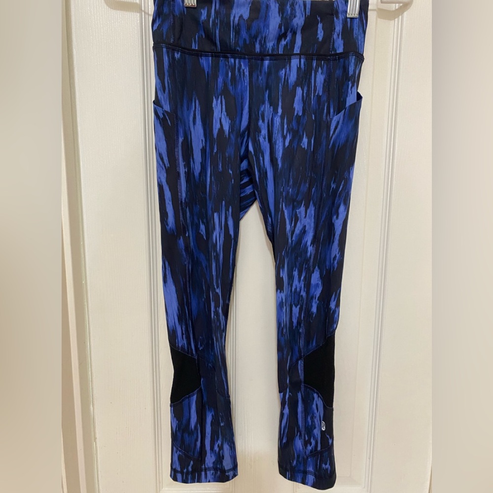 LULULEMON RUNNING LEGGINGS;Beautiful Blue Marble Print;Like New;Size 2;28”Length